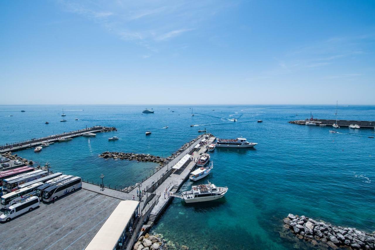 Suite Picasso Amalfi Exterior photo